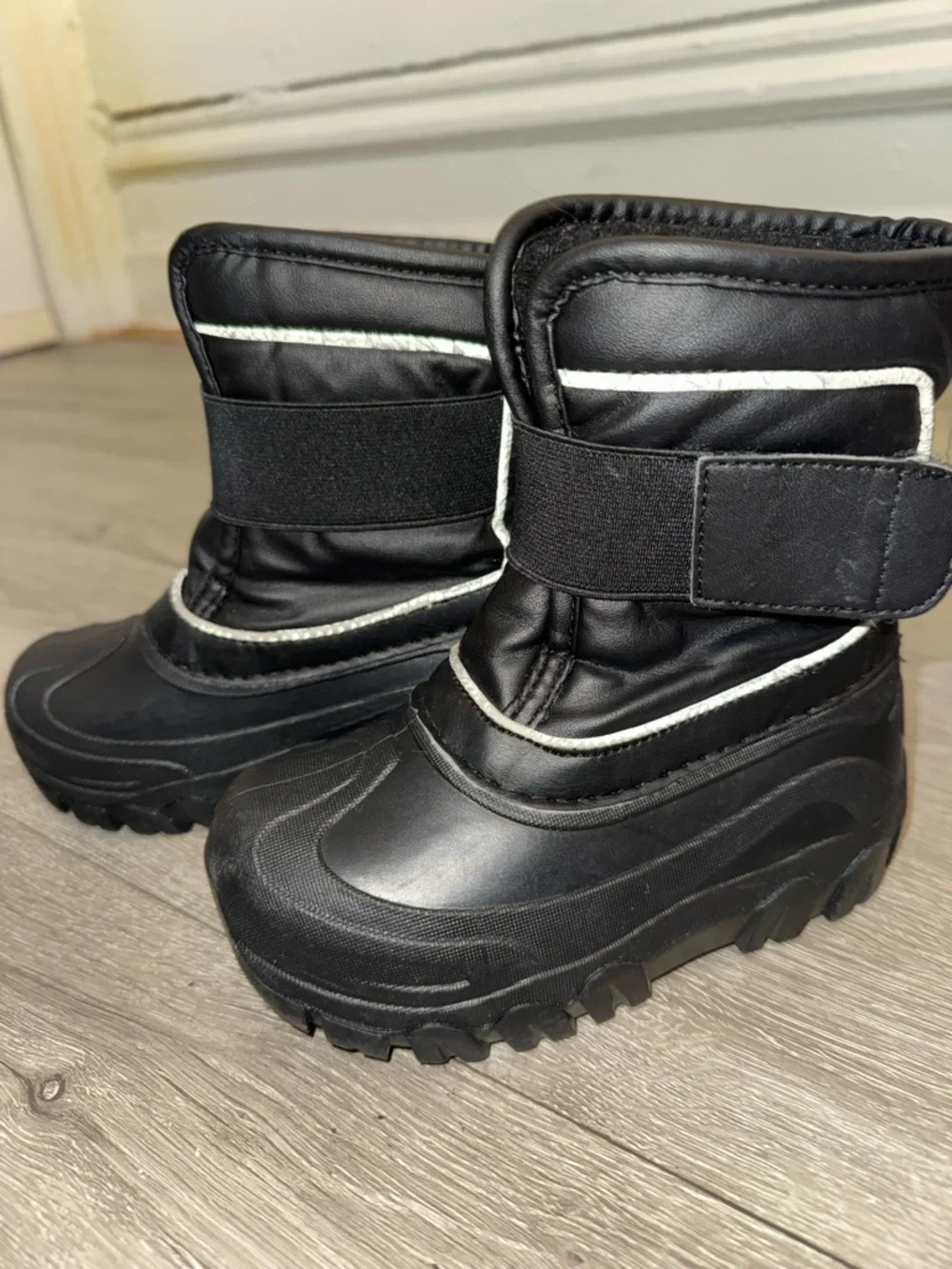 Black Winter Snow Boots Kids US 9/10 Insulated Faux Fur Hook Loop